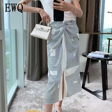 [EWQ] летняя Новая высококачественная Корейская одежда Лоскутная плиссированная Полосатая юбка с разрезом, женская Свободная юбка QJ07301M