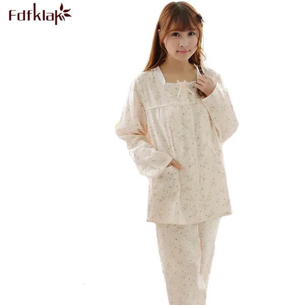 

2017 New Print 4 Colors Cotton Pregnant Women Pajamas Breast-Feeding Autumn Winter Ladies Soft Pyjamas Set Loose Sleepwear Q22