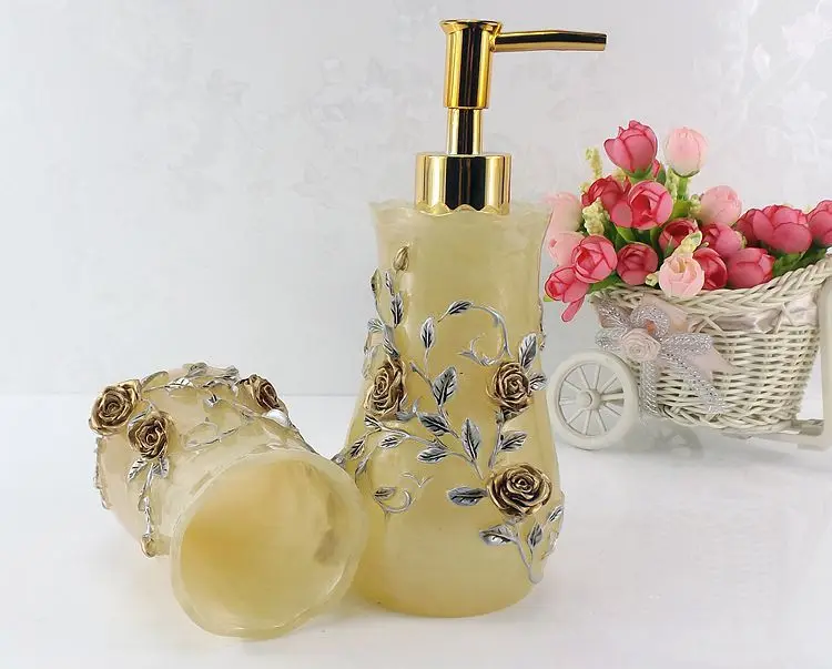5-pieces-Bathroom-resin-set-Bathroom-sets-ceramics-Tooth-brush-holder-Tooth-glass-Soap-dish-box (1)