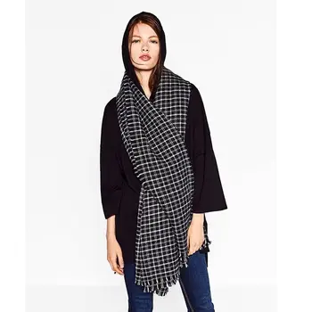 

Women's 2020 new autumn and winter explosion models hot black and white plaid print 70*190cm warm imitation cashmere scarf
