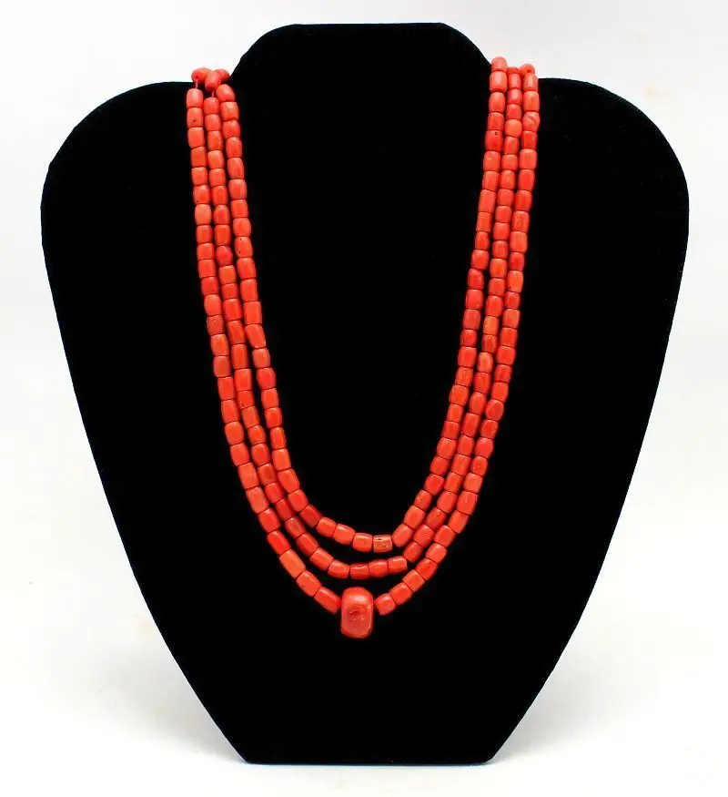 

1122 CHINESE GENUINE SALMON RED CORAL BEAD TRIPLE STRAND NECKLACE
