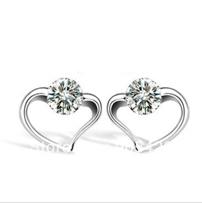 

OMH wholesale fashion jewelry the heart of love white AAA crystal 925 silver stud earrings EH671