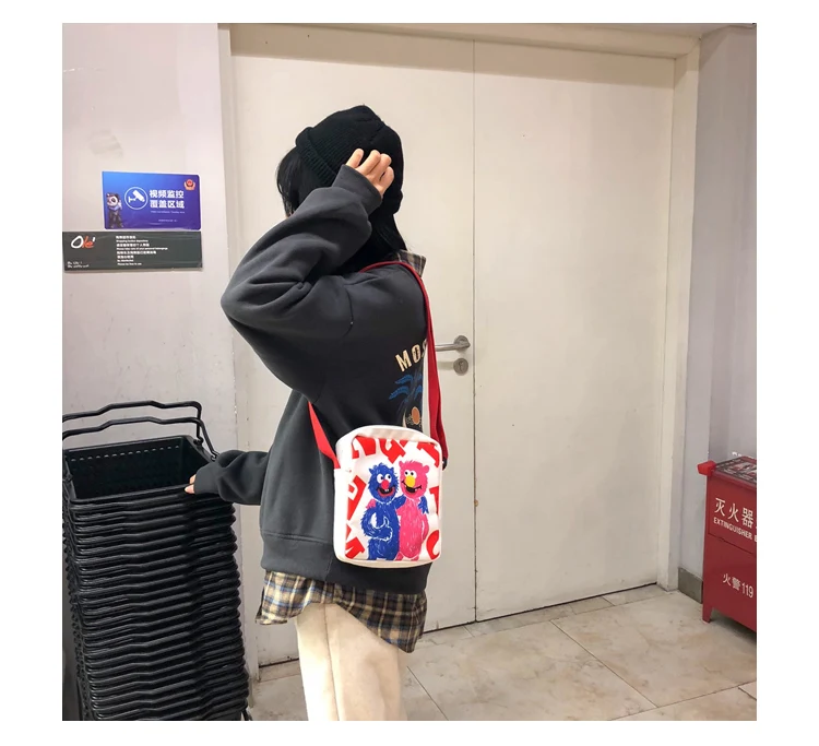 Menghuo Ins Super Popular Women Canvas Shoulder Bags Cute Small Mobile Phone Bags for Girls Boys hip hop chic Hand Pouch Bolsos_22