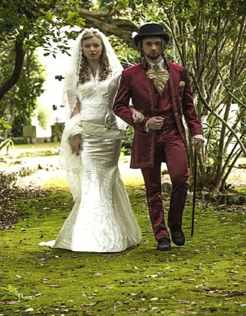 

Embroidered Red Suit Barocco Style Wedding Suit Groom Tuxedos Groomsman Suit Custom Made Man Suit(jacket+pants+vest)