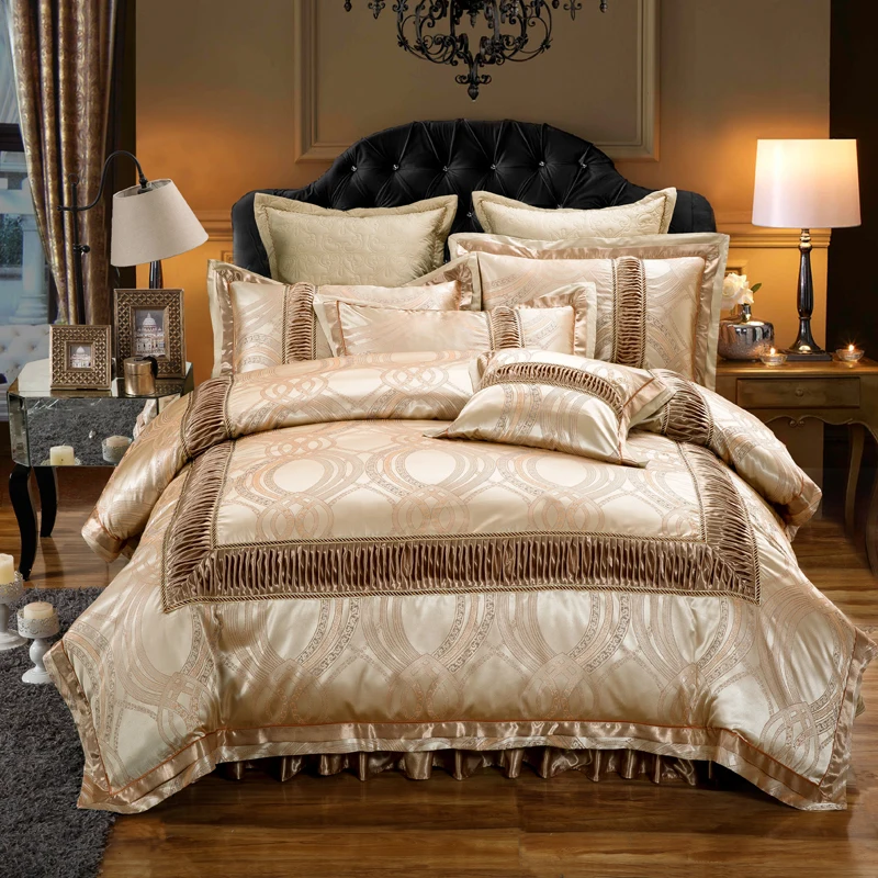 Cubre camas  Bed linens luxury, Designer bed sheets, Bed decor