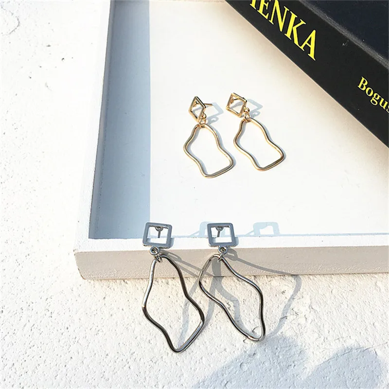 

Personality Temperament Geometric Earrings Women Fashion Irregular Earrings Stud Earrings New Female Party Jewelry Birthday Gift