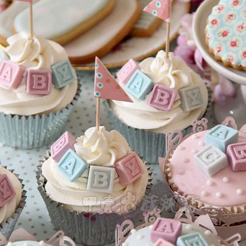 cupcakes baby shower fondant