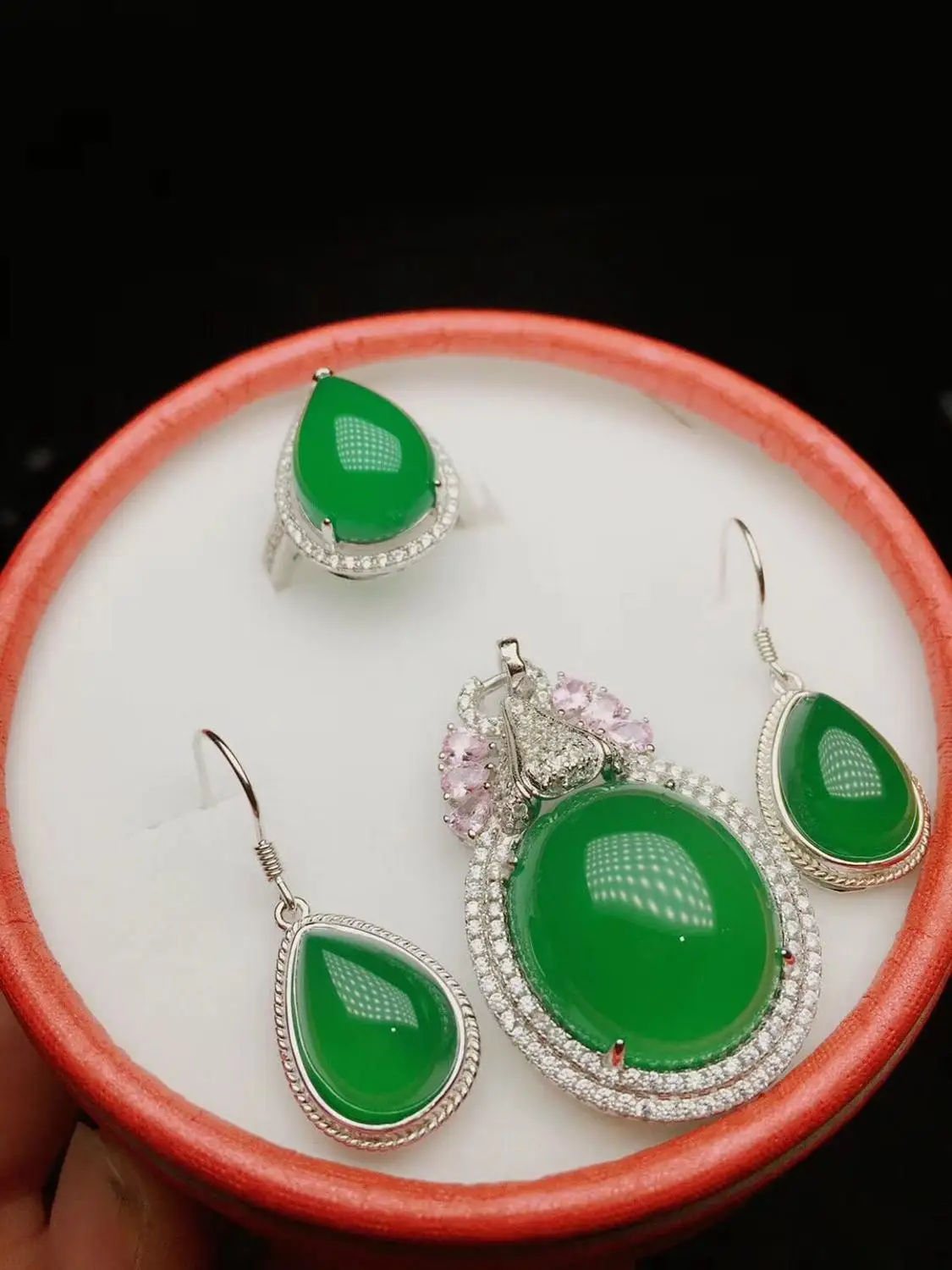 

925 silver inlaid natural green jade pendant necklace drop earrings drop egg face jade set