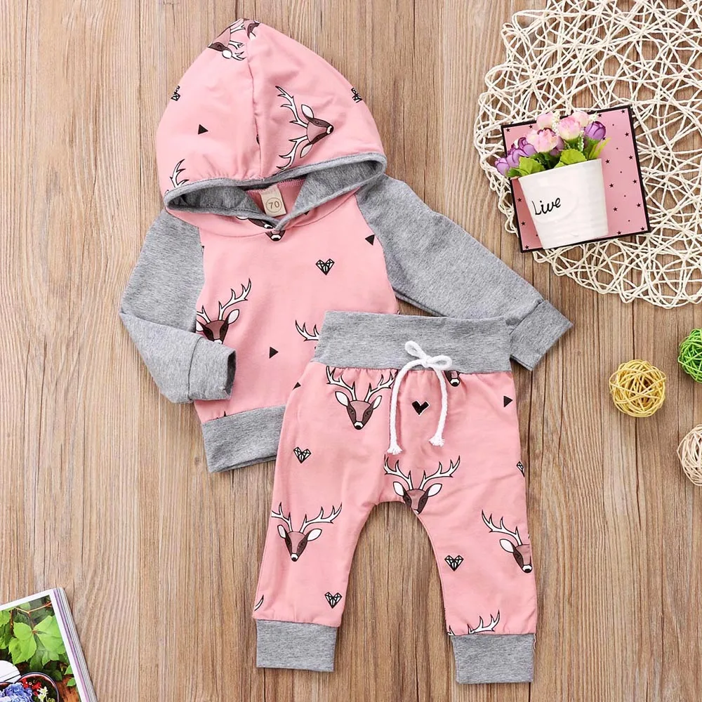 Осень-зима; в повседневном стиле Одежда для новорожденных Одежда для маленьких мальчиков и девочек розовые толстовки с капюшоном, с рисунком «олени»; комплекты одежды с топами и штанами