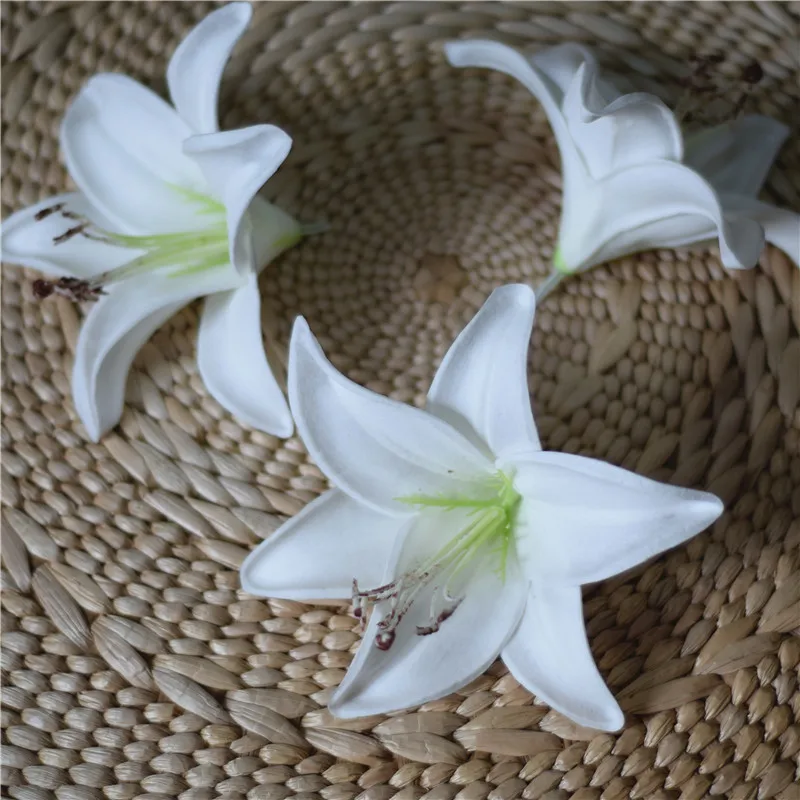 

Белая искусственная Тигровая Лилия, свадебные головки, натуральные на ощупь цветы, цветочные головки для украшения тортов и свадебных букетов