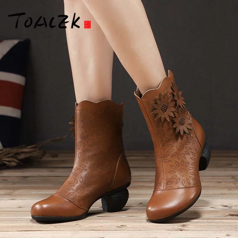 

Autumn and winter new retro flowers in the boots children's leather comfortable leather tube single boots