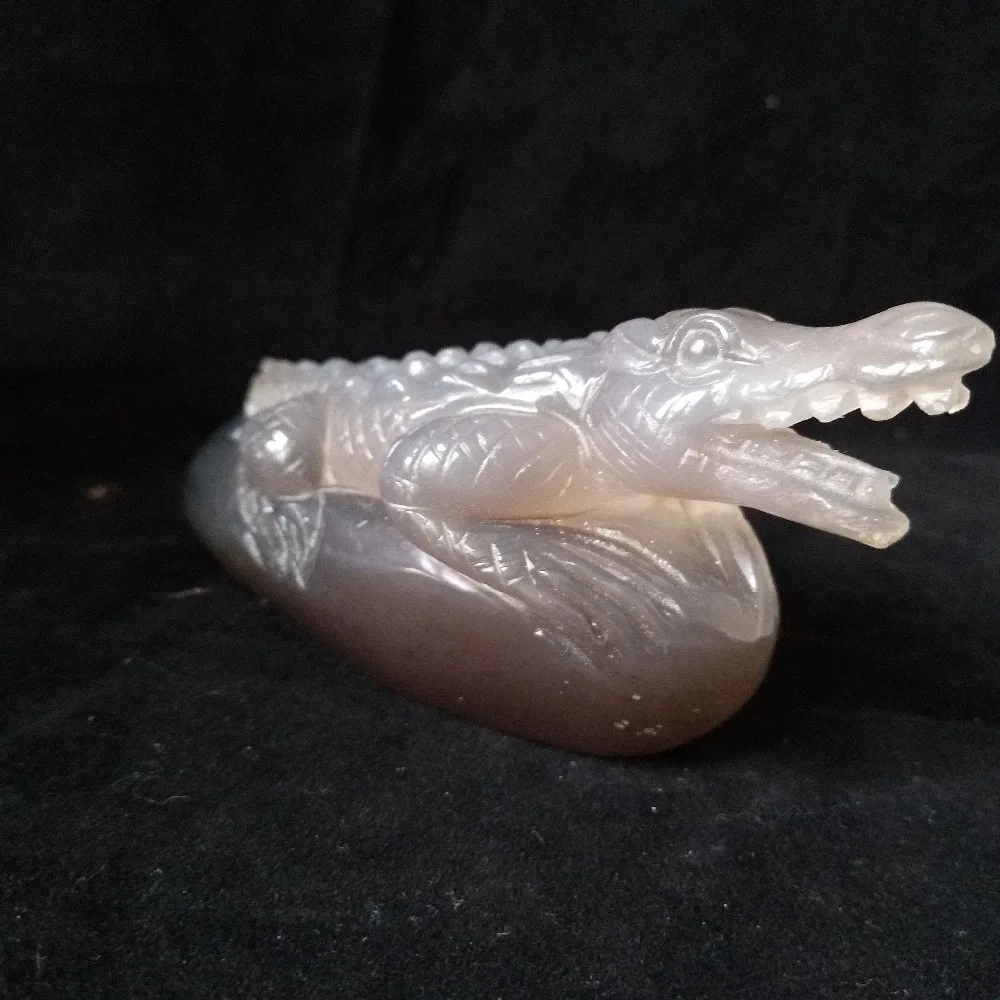 crocodile Sobek sculpture Natural Stone agate  geode Crystal clust hand engraving home decoration accessories Stone work Statue