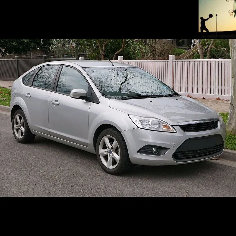 2009_Ford_Focus_(LV)_TDCi_5-door_hatchback_(2015-07-10)_01