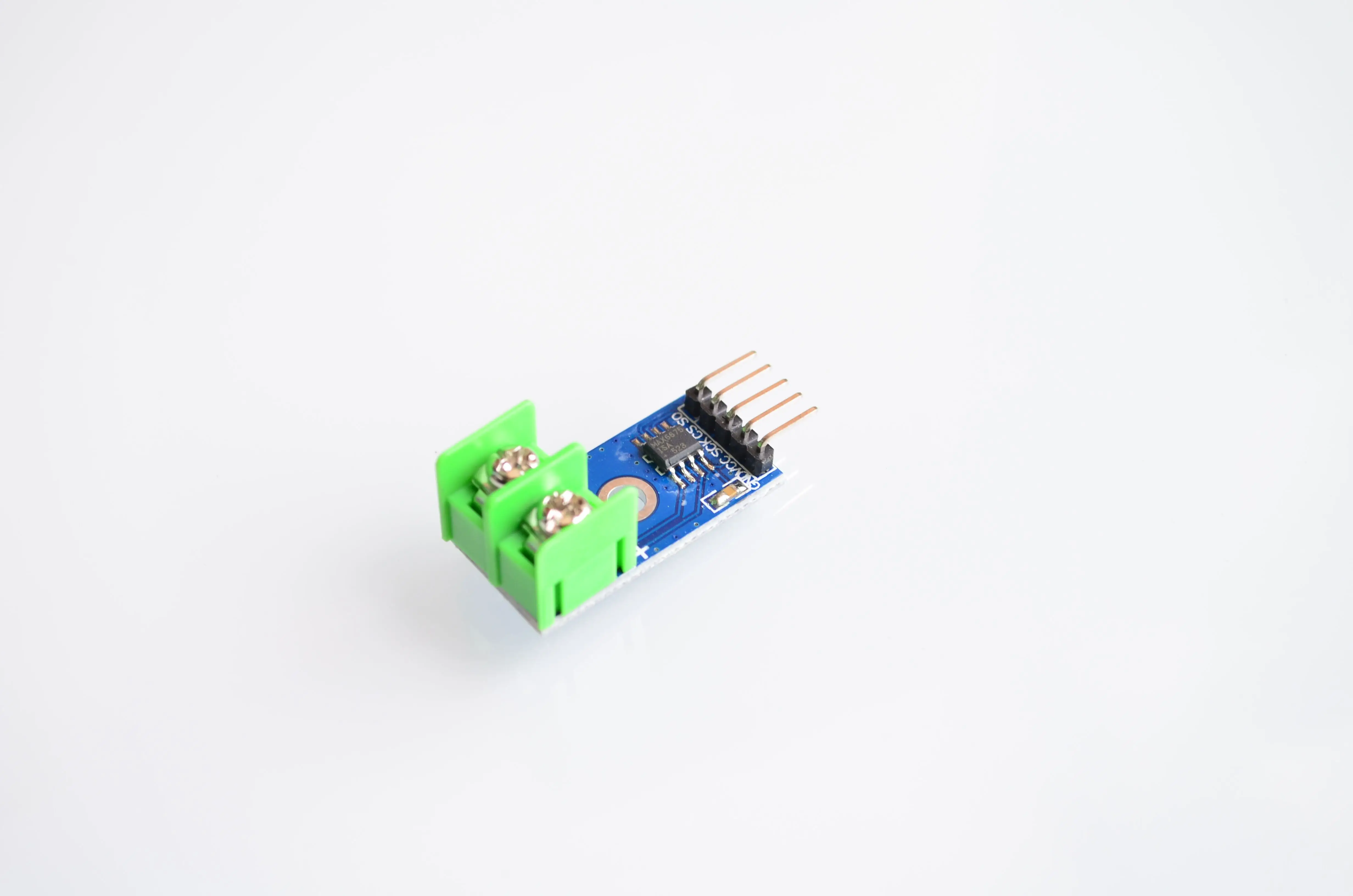 

.MAX6675 type Thermocouple Temperature Sensor Temperature 0-800 Degrees Module