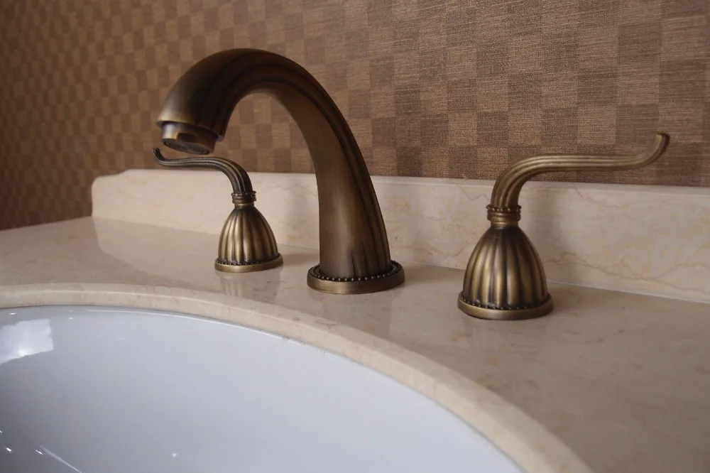 

Free ship 8" Widespread 3 pcs Lavatory Sink faucet mixer tap Antique bronze colour deck mounted lever handles