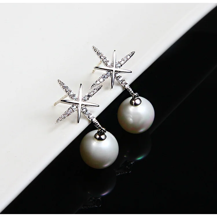 LE1404-SCENE-8752395549_669265057-R-CHIC