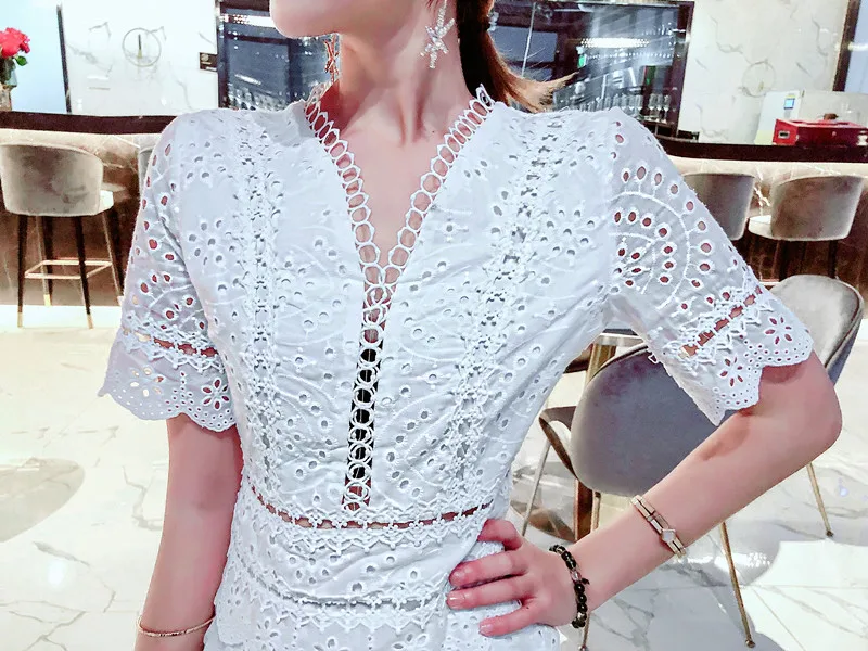 Элегантное открытое белое кружевное платье, летнее женское платье с вышивкой, v-образный вырез, короткий рукав, оборки, облегающее платье, винтажные вечерние платья