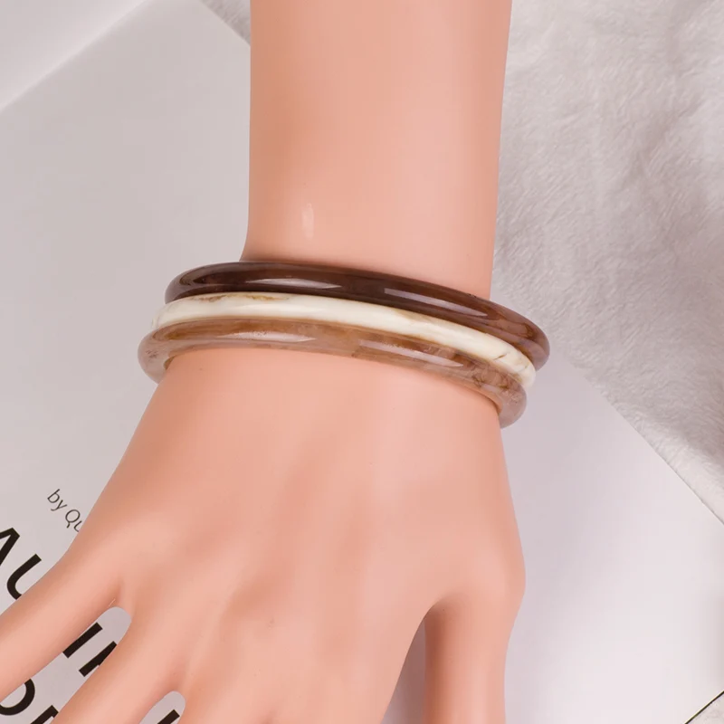 Trendy Fashion Resin Cuff Bracelets Bangles for Women 2018 New Vintage Simple Charm Round Acrylic Bracelet Girls Jewelry Female (3)