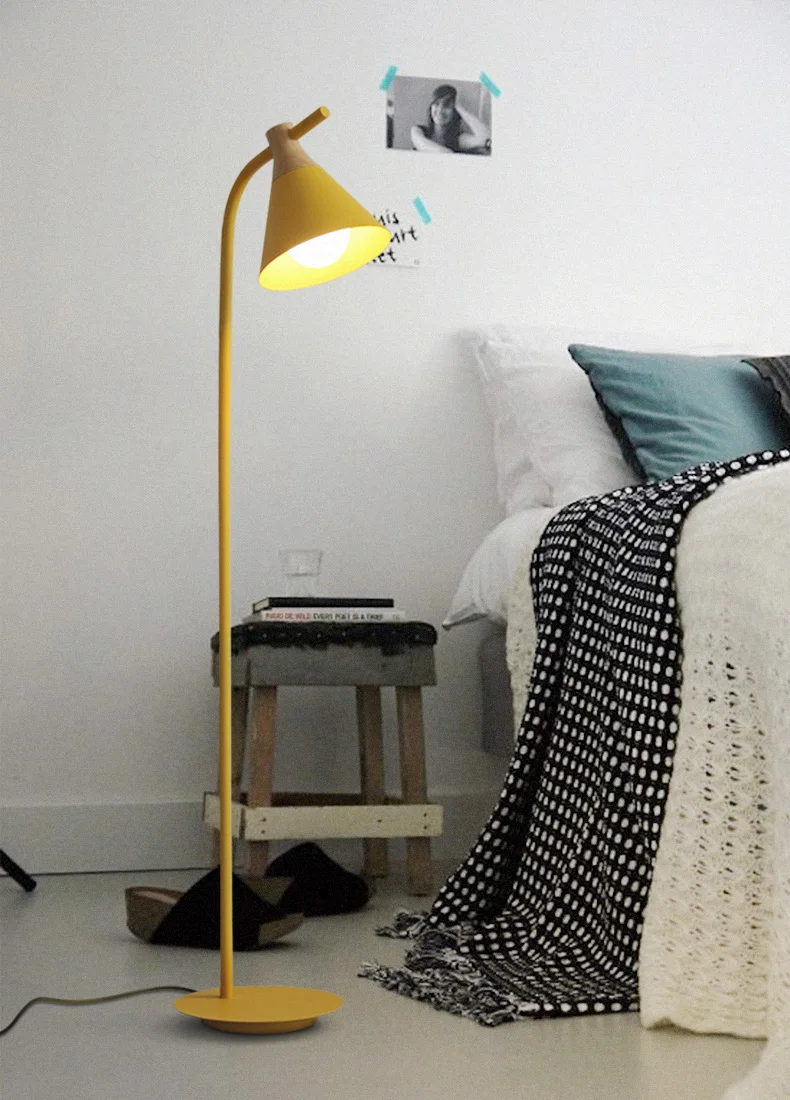 Современный минималистичный креативный напольный светильник в скандинавском стиле, напольный светильник для спальни, цветной напольный светильник