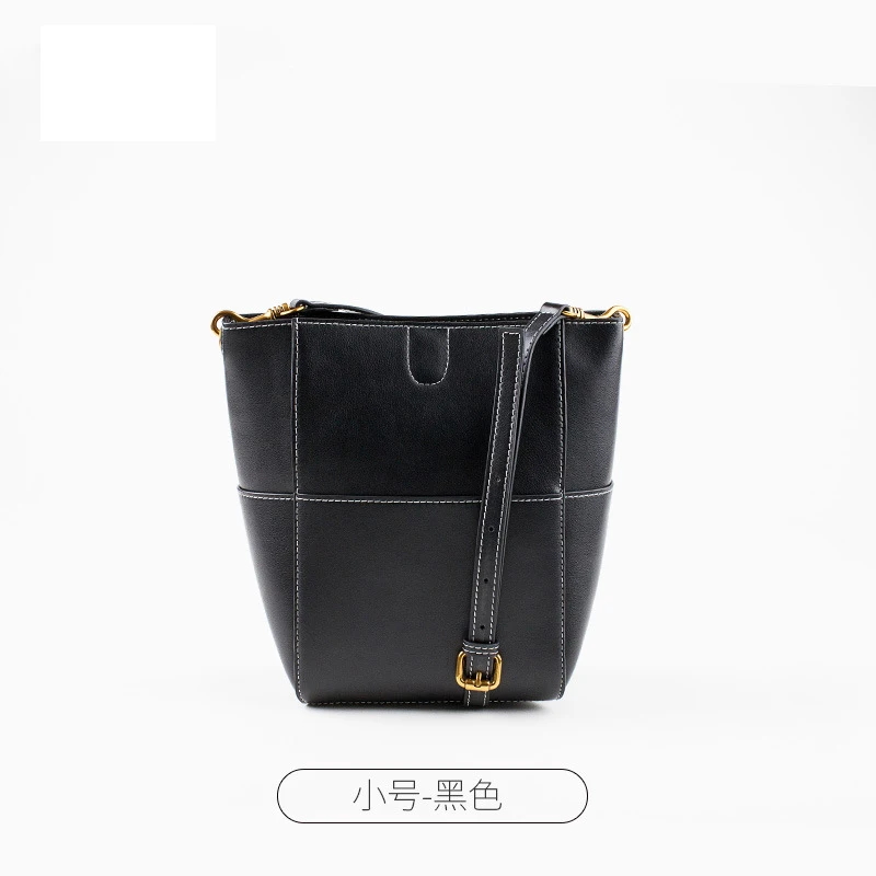 

LOEIL Large-capacity solid color women's shoulder bag Korean version of the shoulder bag ins super fire handbag