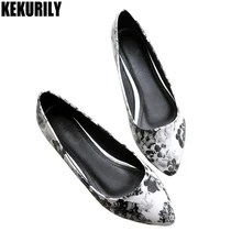 Женская обувь без шнуровки; лоферы с принтом на плоской подошве; обувь с острым носком; удобные шлепанцы; большие размеры 34-39, 40, 41, 42, 43, 44, 45