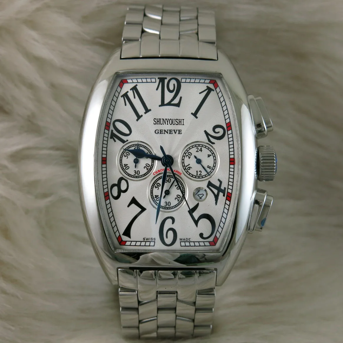 

WG06682 Mens Watches Top Brand Runway Luxury European Design Quartz Wristwatches