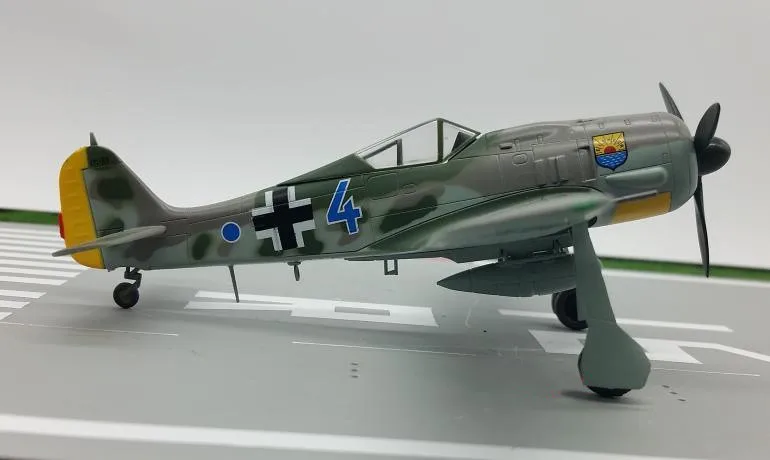 TRUMPETER 1: 72 масштабный самолет модели игрушки немецкий FW 190 A-8 модель истребителя 36363 любимая модель