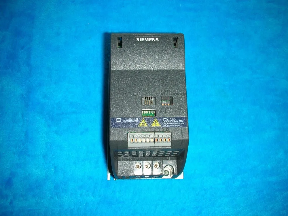 1 шт. использованы SIEMENS 6SL3211-0AB13-7UA1 0.37KW