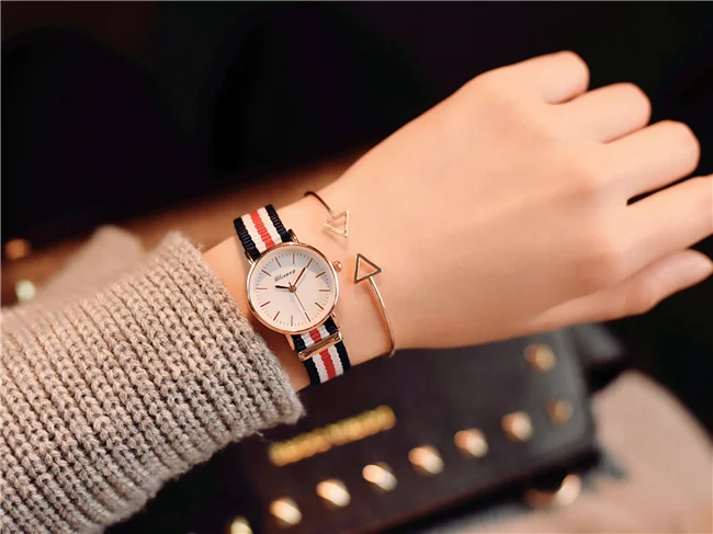 

2018 New Korean version of the simple casual atmosphere student watch high quality