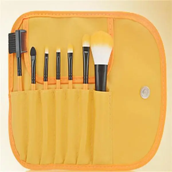 Hot 7pcs Kit Makeup Brushes Professional Set Cosmetic Lip Blush Foundation Eyeshadow Brush Face Make Up Tool Beauty Essentials - Handle Color: Light yellow