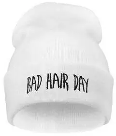 Модные шапки унисекс с надписью «Bad Hair Day», шапки-бини для мужчин и женщин, зимние шерстяные теплые Повседневные вязаные растягивающиеся шапки Skullies - Цвет: Белый