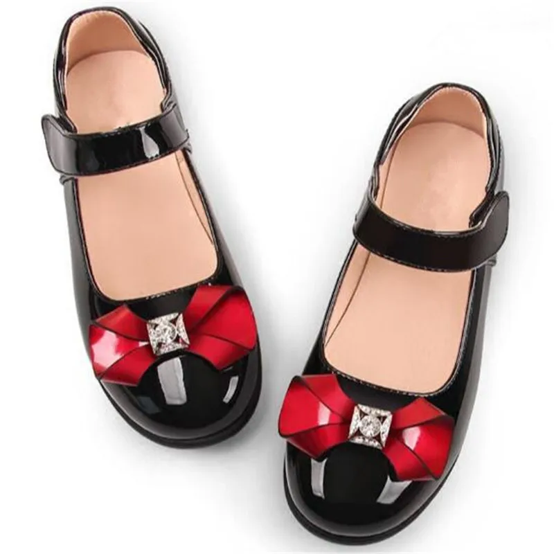 Для девочек кожаные туфли принцессы обувь черный Демисезонный платье для малышей обувь студент Дышащая обувь на плоской подошве детская обувь с бантами 04