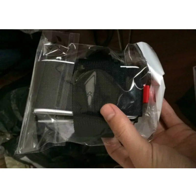 Adjustable Skiing Bags Skiing Pole Shoulder Hand Carrier Handle Straps Porter Hook Loop Ski Snowboard Protect Pole Tie Fastener Adjustable Skiing Bags Skiing Pole Shoulder Hand Carrier Handle Straps Porter Hook Loop Ski Snowboard Protect Pole Tie Fastener