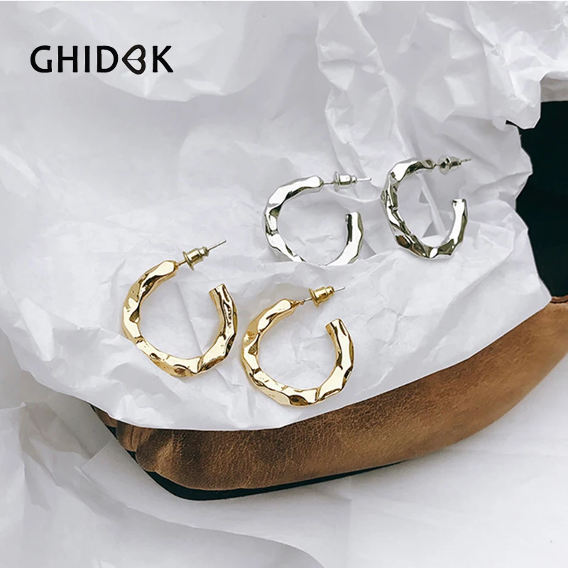 

GHIDBK Gold Sliver Color C Shaped Hammered Hoop Earrings for Women Textured Open Circle Earrings Hoops Minimalist Metal Earrings