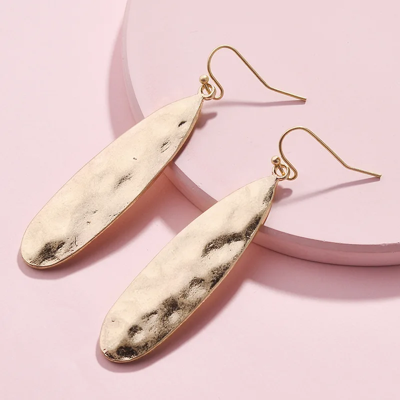 

2018 Fashion Women Modern Design Hammered Metallic Teardrop Drops Earrings for Women Oval Shape Metal Drop
