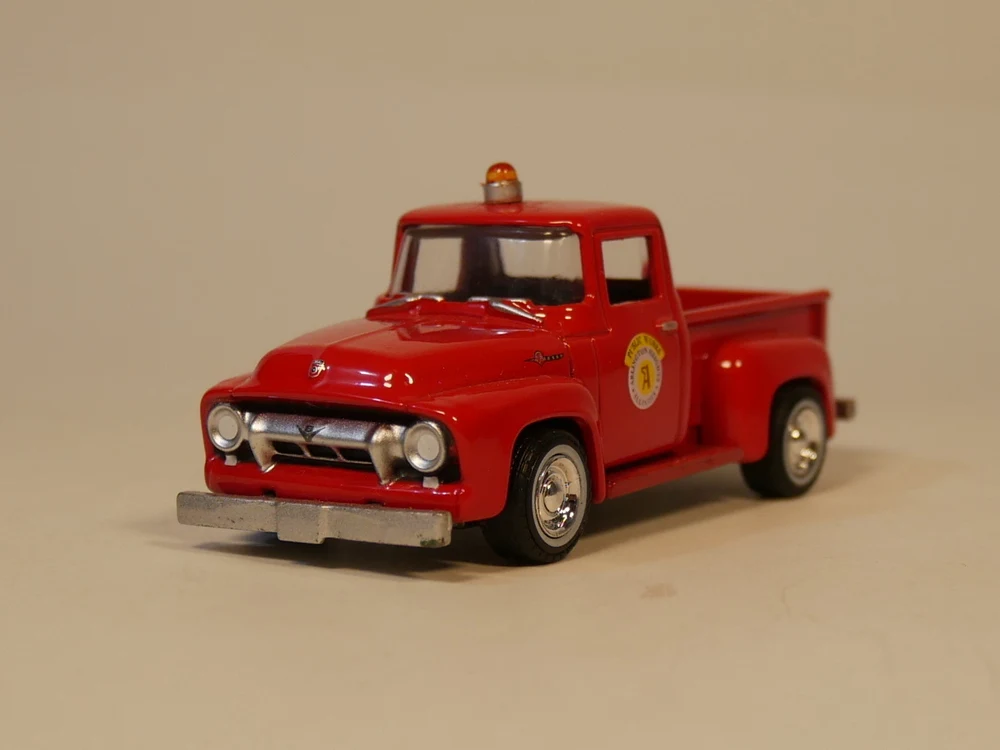 Авто ИНН-зеленый свет 1: 64 1954 Ford F-100 пикап литой модельный автомобиль