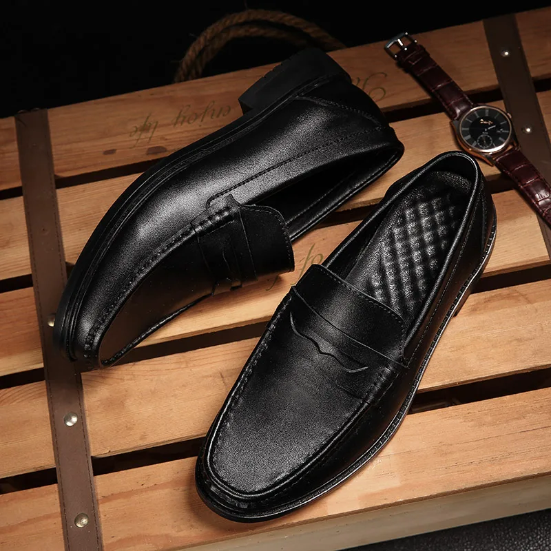 Черные мужские лакированные туфли ручной работы; лоферы из натуральной кожи без застежки в сдержанном стиле; Мягкие Мокасины; офисная деловая обувь; официальная мужская обувь