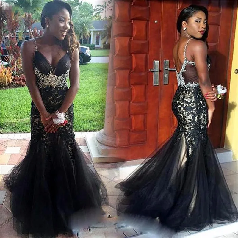 Sexy Backless Tulle Long Prom Dresses 2017 Fashion Black Lace Prom Gowns Arabic Beaded Spaghetti Cheap Women Pageant Crystal