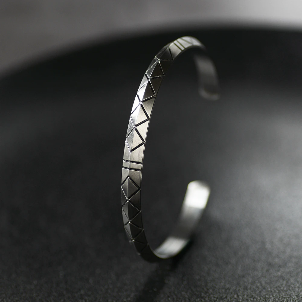 

Norse Viking futhark bracelet Men Scandinavian Jewelry Vikings pagan Symbol for women Dropship Jewelry SS-104