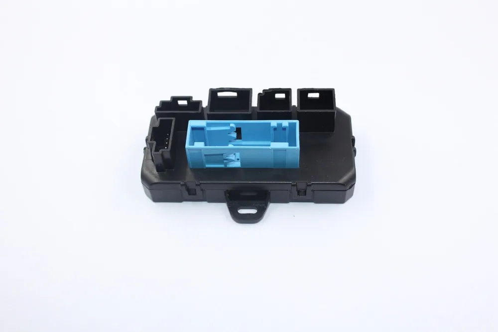  PLUSOBD Smartphone GSM Car Alarm GPS Tracker Remote Engine Starter Remote Control Car For Benz W176