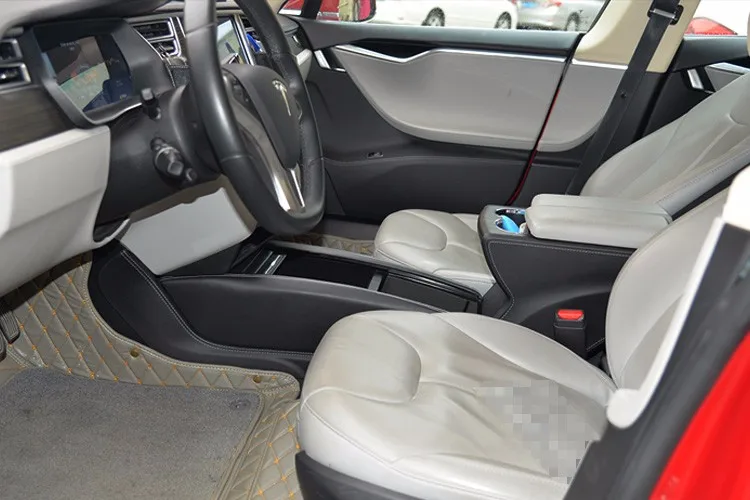 Integrated control box in Tesla model s Tesla armrest center console storage box storage box-3335