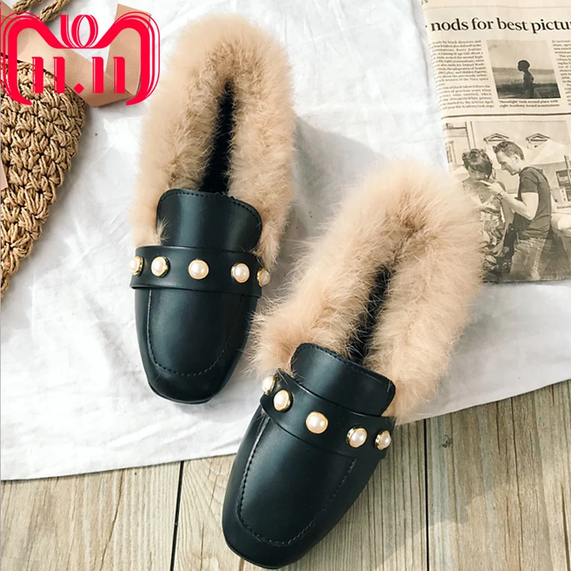 

Moxxy Fur Mules Shoes Women 2018 Winter Outdoor Slippers New Handmade Pearls Flats Ladies Shoes Warm PU Leather Casual Shoes