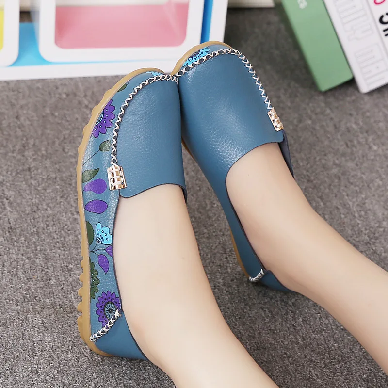 

2019 New Spring Women Genuine Leather Shoes Slip on Ballet Women Flats Print Woman Shoes 4 Colors Moccasins Loafers Shoes