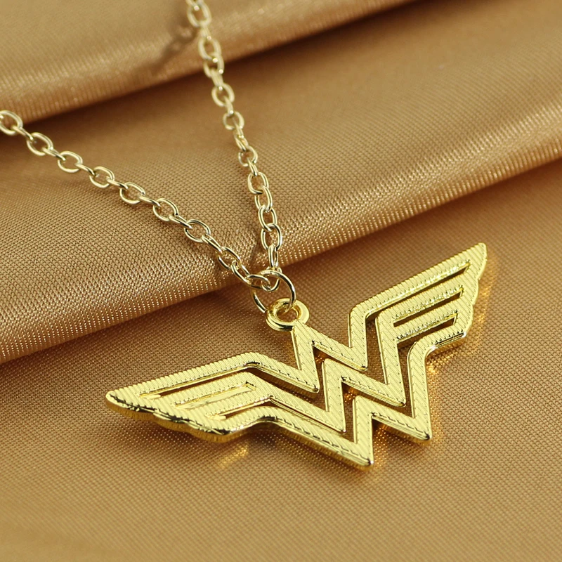 Wonder Woman Necklace super hero series 