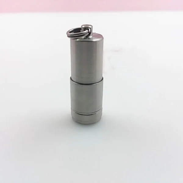 

DQG 120 Lumens 3 modes flashlight XP-G2 Torch Adjustable LED Portable Outdoor camping Zoomable Flashlight for 10220 battery