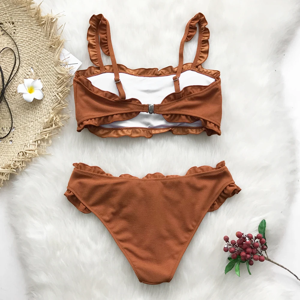 Günstige CUPSHE Schwarz Solide Bikini Set Frauen Plain Rüschen Crop Top Thong Zwei Stücke Bademode 2020 Mädchen Strand Badeanzüge Badeanzüge
