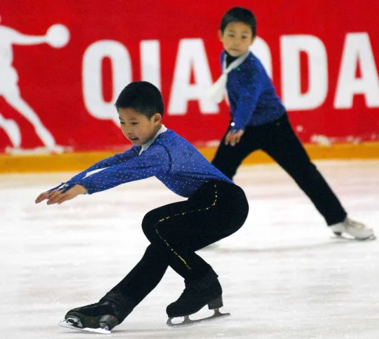 

Custom Figure Skating Clothes For Men /Boys Fashion New Brand Vogue Figure Skating Competition Costume DR3144