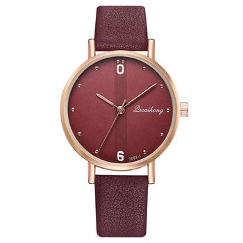 

New Fashion Couple Watch Rivet Round Dial Analog Faux Leather Band Quartz Wrist Watch For lovers