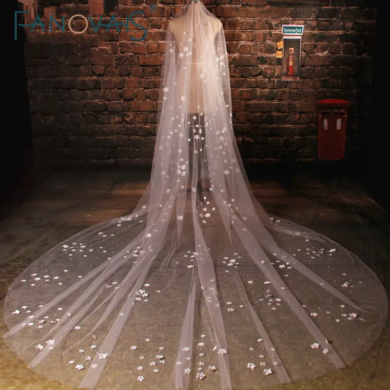 

Hot Selling Cut Edge Covered with Handmade Flowers Pearls Tulle One-layer Wedding Veils velo novia