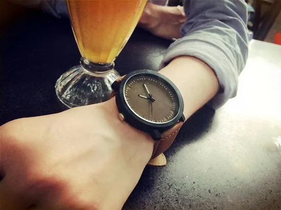 Мода г. Повседневное часы для мужчин женщин кварцевые кожа бренд влюбленных наручные orologio часов Harajuku стиль большой циферблат